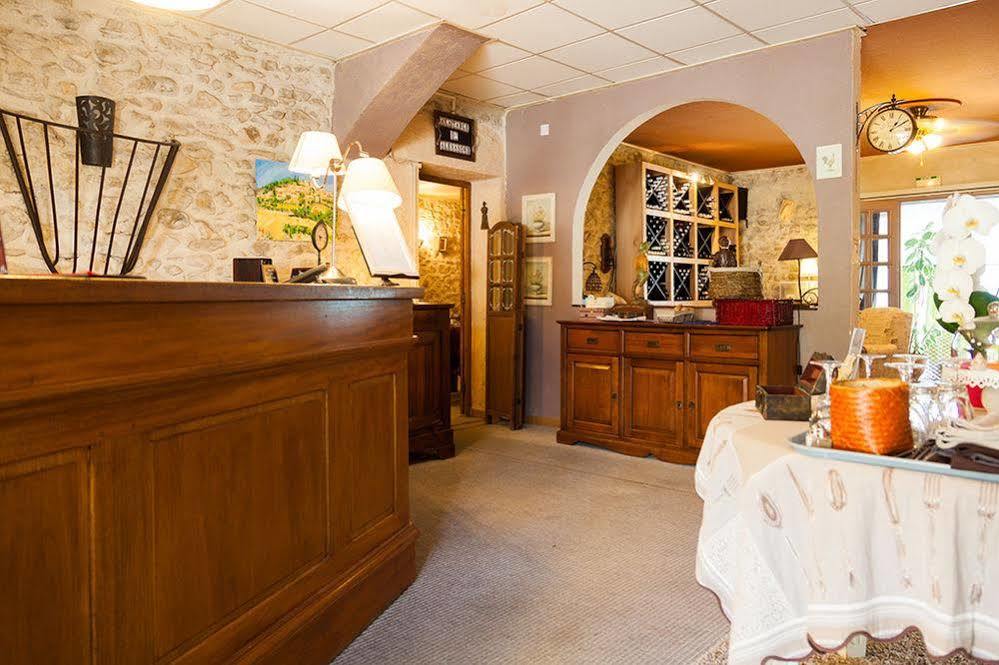 Logis Le Relais Sarrasin Hotel Vezenobres ภายนอก รูปภาพ